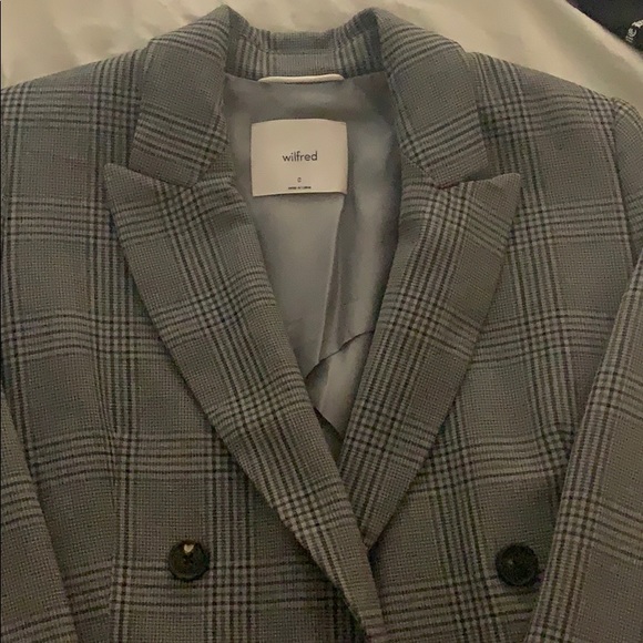 Stylish Wilfred blazer - Picture 2 of 3